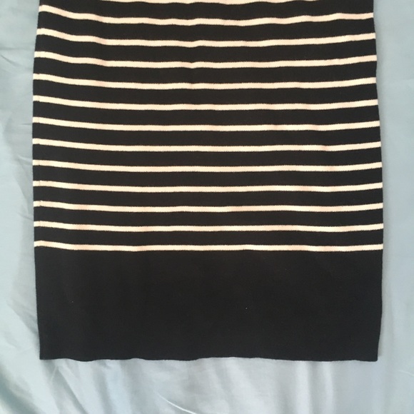 2/$20 Black and White Striped Mod Classy Dress M - Picture 3 of 4